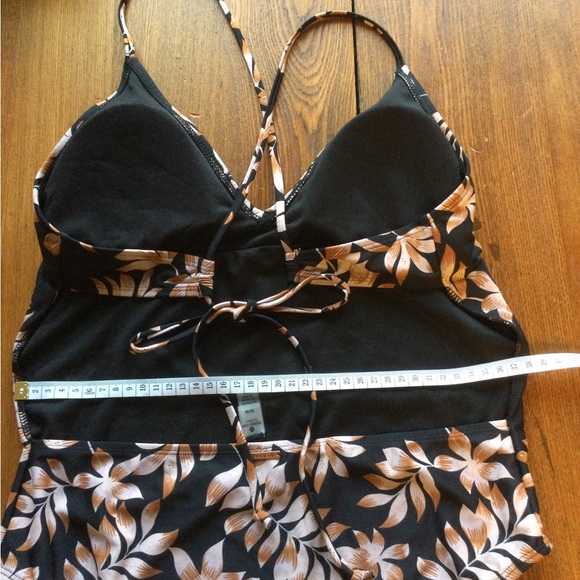 Bathing suit one piece - Picture 3 of 3